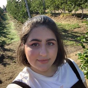 Meet your Posher, Candice